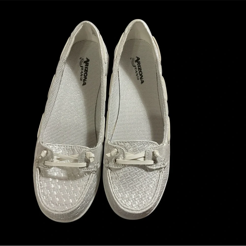 NIB ARIZONA SILVER GLITTER LOAFER IN SIZE 8 MEDIUM - Picture 8 of 8